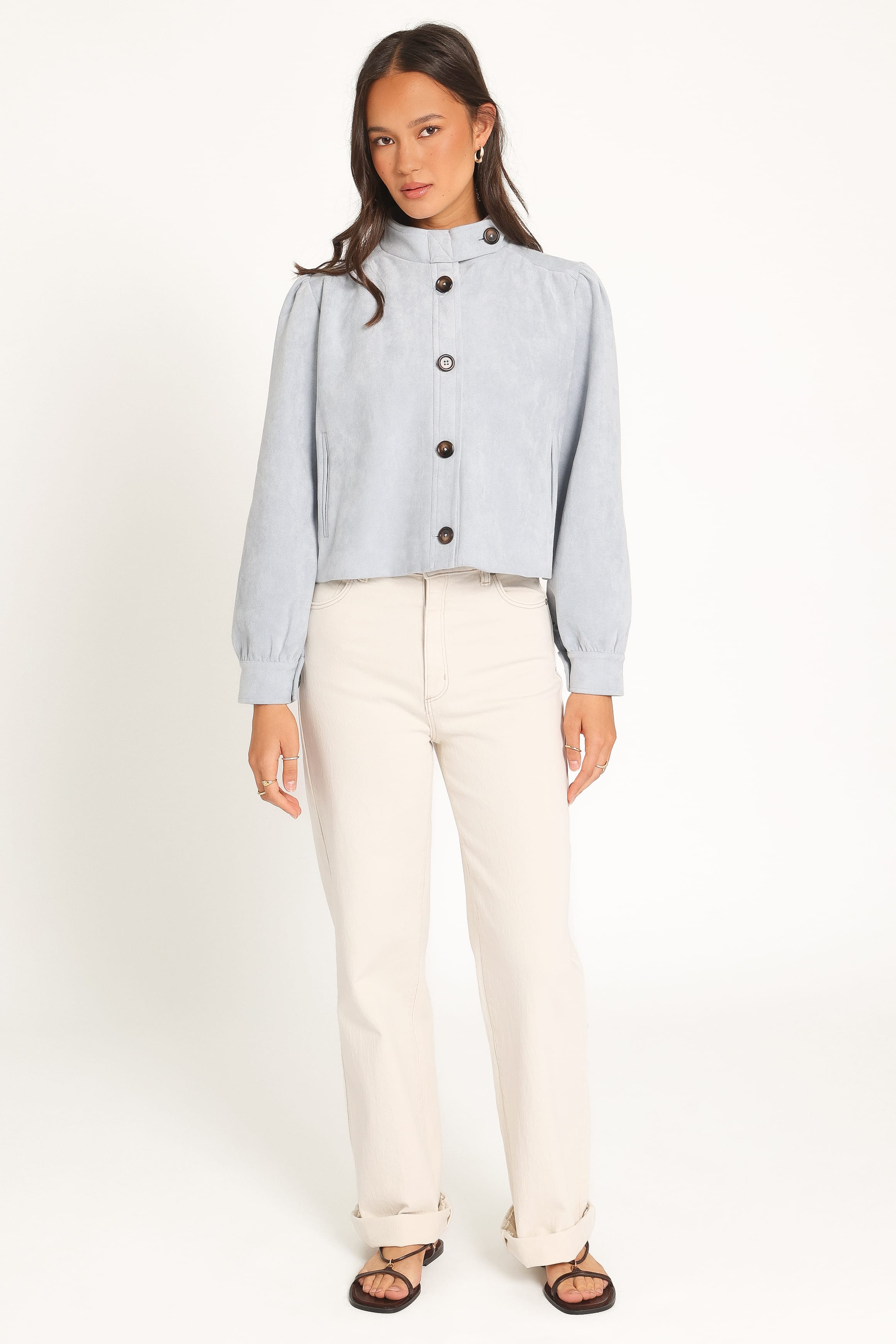 Kurze Jacke mit Puffärmeln – Babyblau